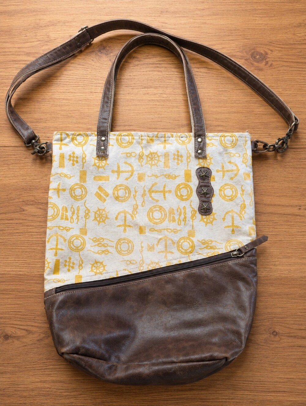 HOPOFLY Leather And Canvas Tote Bag.